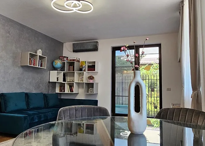 Exclusive Living Бухарест